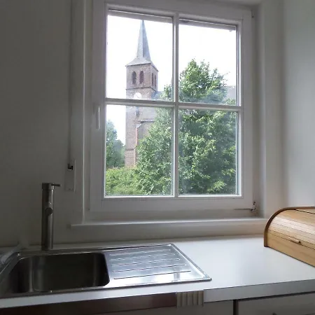 Sonjas Alte Schule Apartment *